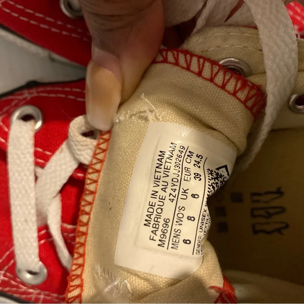 Red Converse - Picture 2 of 4